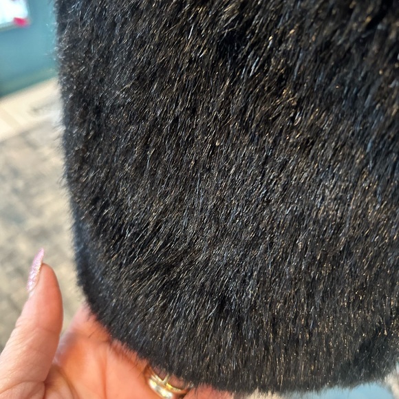 Lauren Ralph Lauren Black Faux Fur Vest Front Zipper Pockets Lined Med - Picture 3 of 16